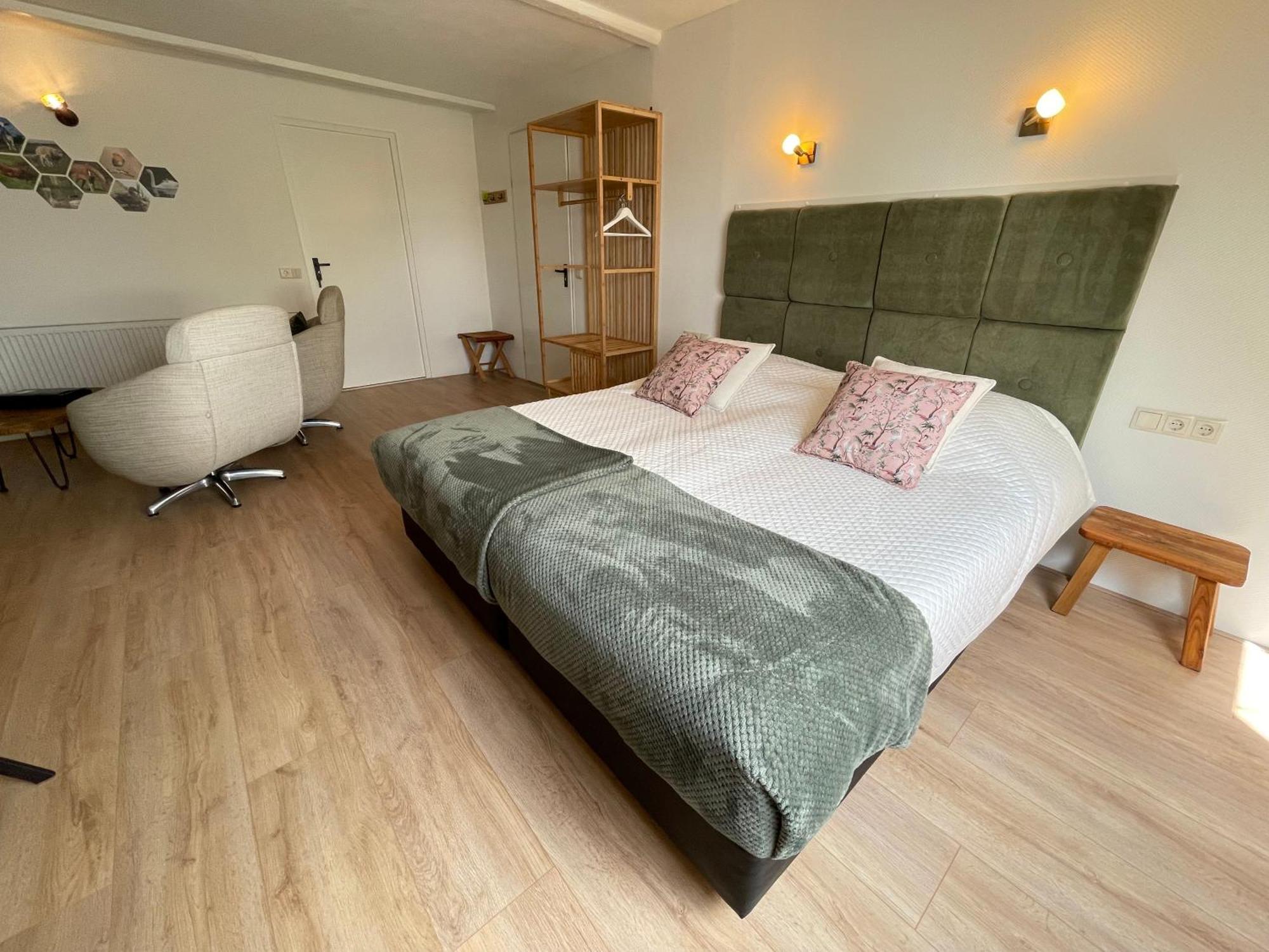 Bed And Breakfast De Salix Hitzum Exterior foto