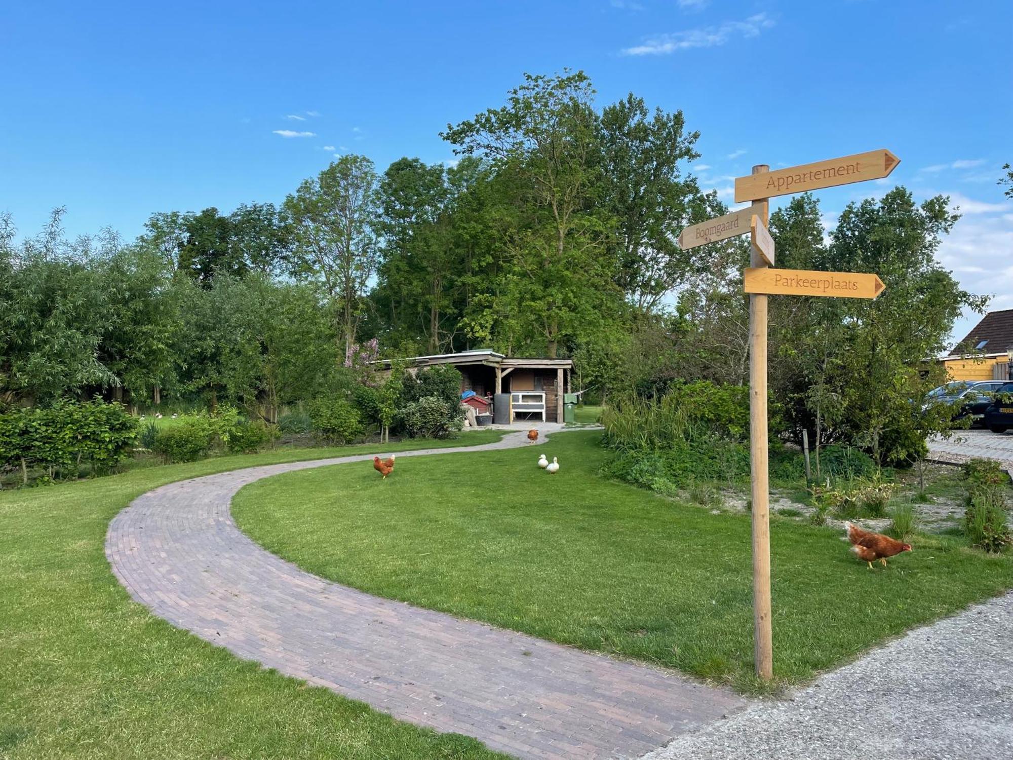 Bed And Breakfast De Salix Hitzum Exterior foto
